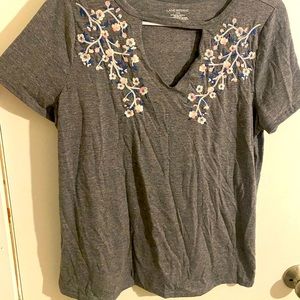 Lane Bryant size 14/16 key hole T-shirt with embroidery